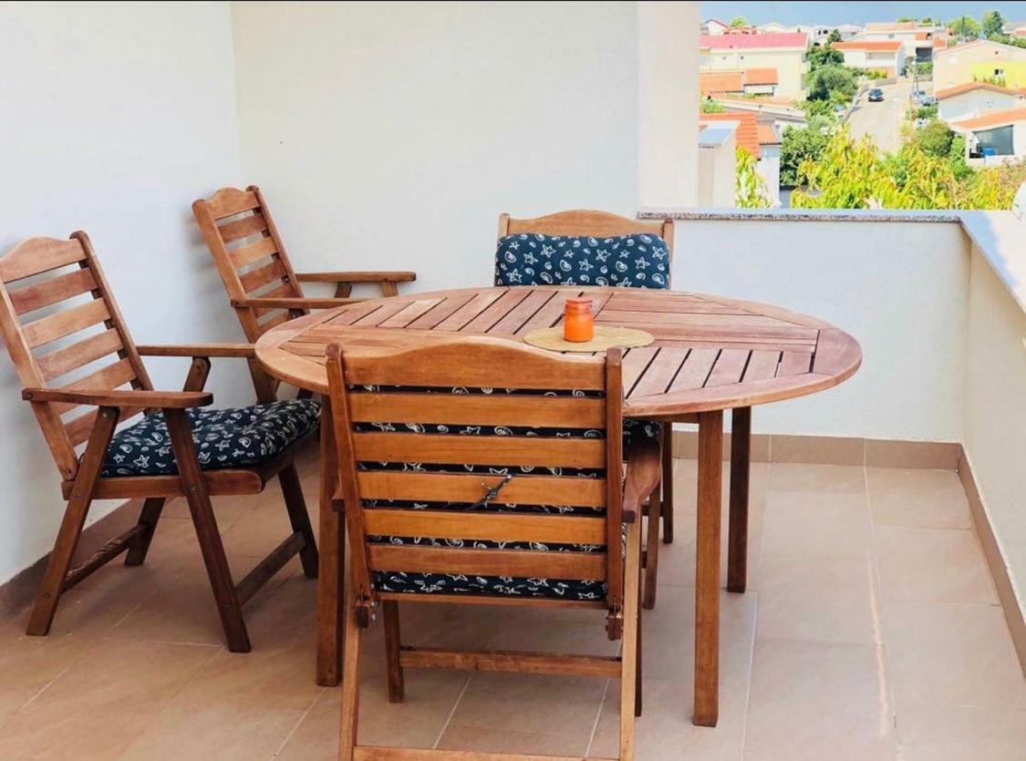 Apartmán Danijel Vir Exteriér fotografie